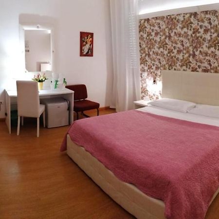 B&B Abatjour - Ambiente Sanificato - Test Antilegionella Assolto Foggia Extérieur photo