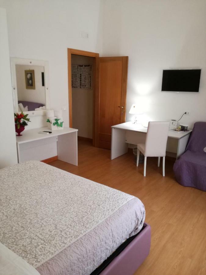 B&B Abatjour - Ambiente Sanificato - Test Antilegionella Assolto Foggia Extérieur photo
