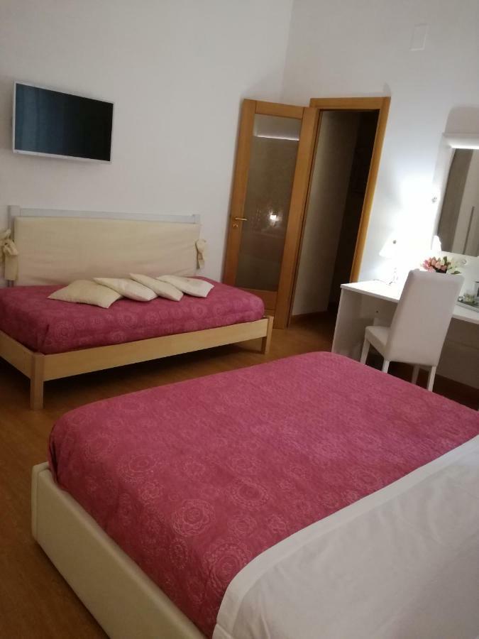 B&B Abatjour - Ambiente Sanificato - Test Antilegionella Assolto Foggia Extérieur photo