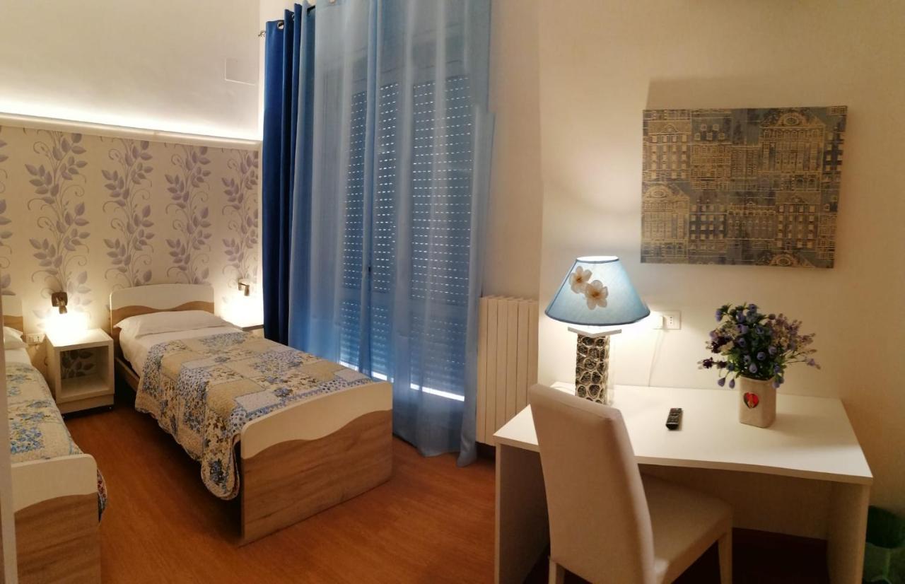 B&B Abatjour - Ambiente Sanificato - Test Antilegionella Assolto Foggia Extérieur photo