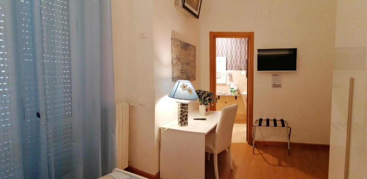 B&B Abatjour - Ambiente Sanificato - Test Antilegionella Assolto Foggia Extérieur photo