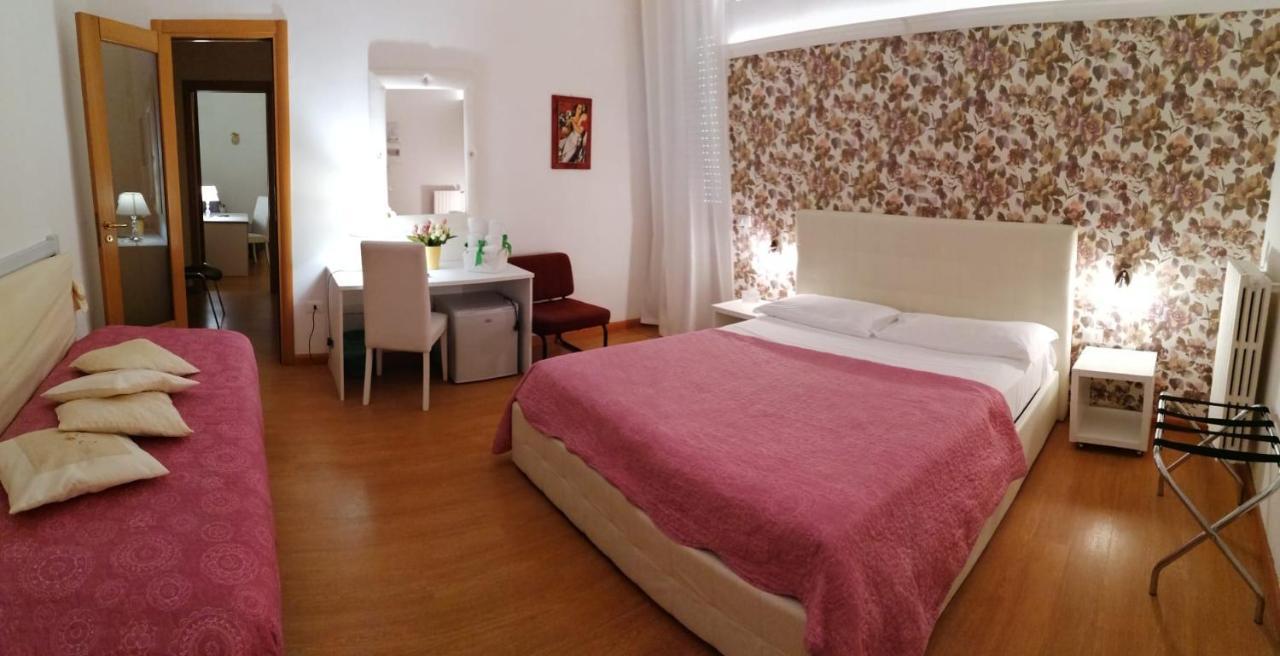 B&B Abatjour - Ambiente Sanificato - Test Antilegionella Assolto Foggia Extérieur photo